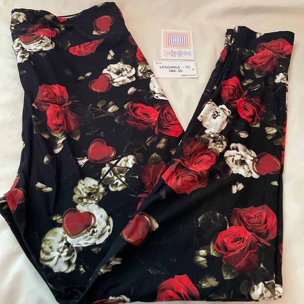 LuLaRoe TC leggings Black, red & white.